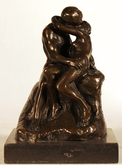 Bronze Statue, Bronze, The Kiss Medium image. Click to enlarge