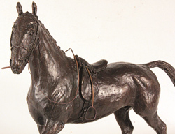 David Geenty, Bronze, Hunter Medium image. Click to enlarge